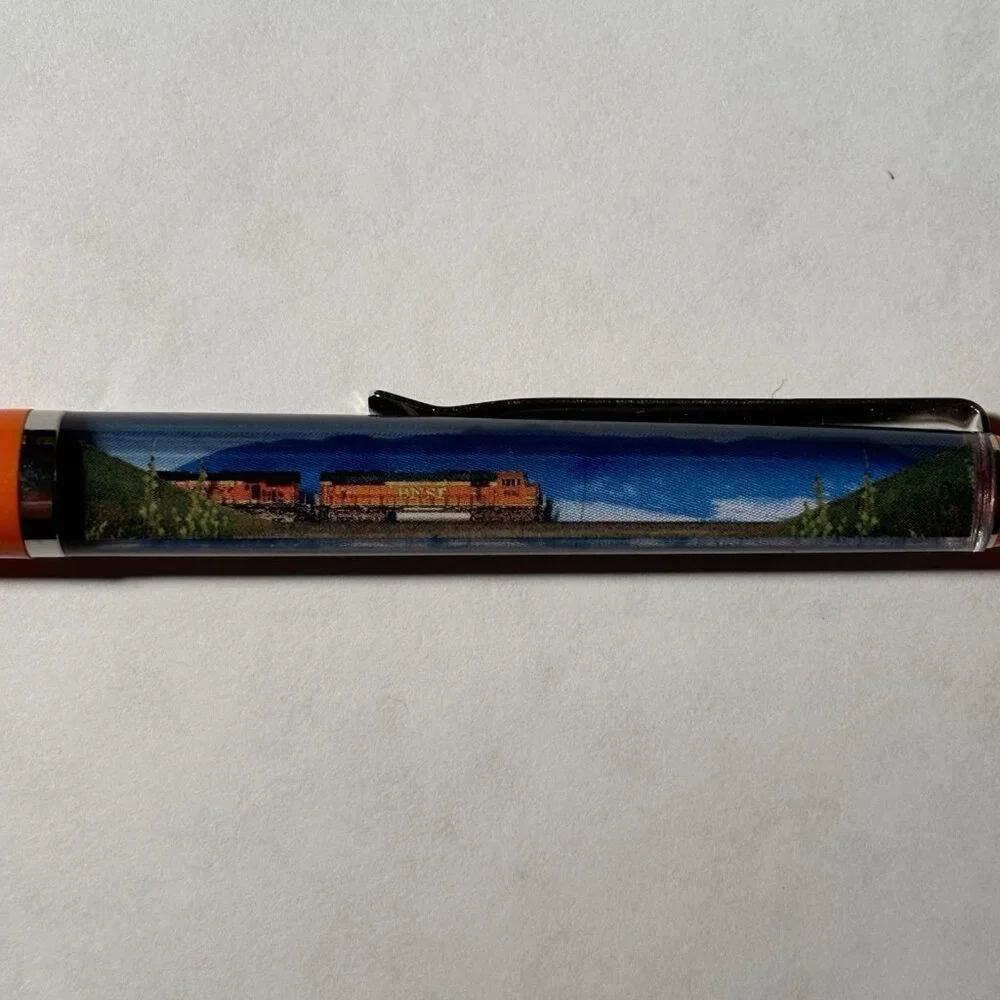 Trains Magazine Floaty Pen BNSF ES44AC SD70MAC Engine Moves Railroad Railway